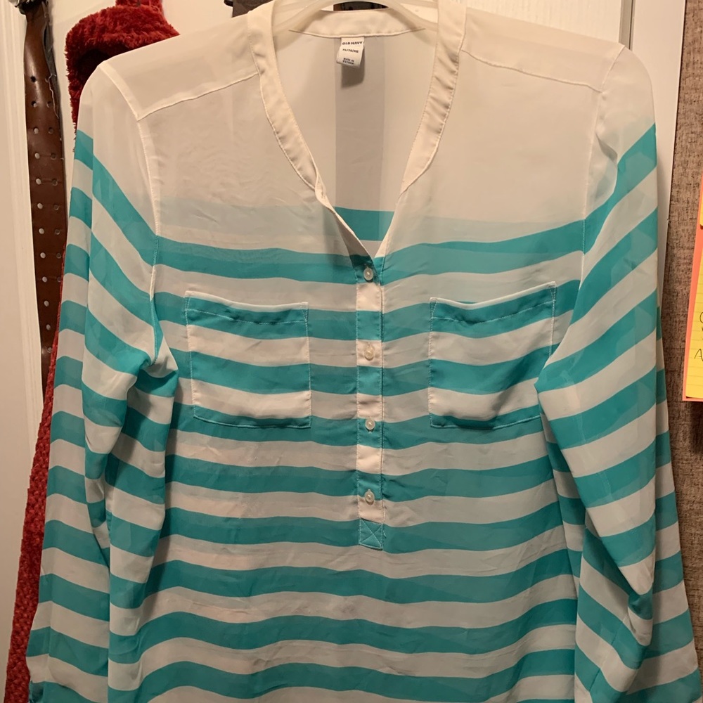 Old Navy top